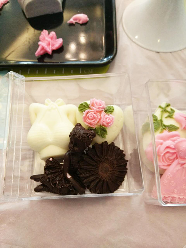 绿地集团国庆节牛轧糖 巧克力DIY活动